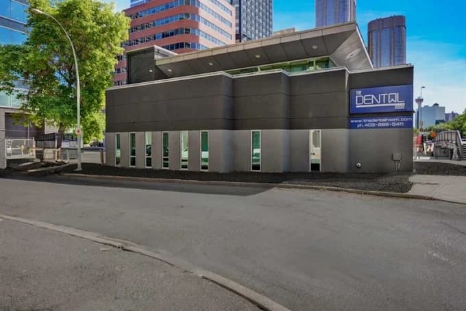 The Dental Room